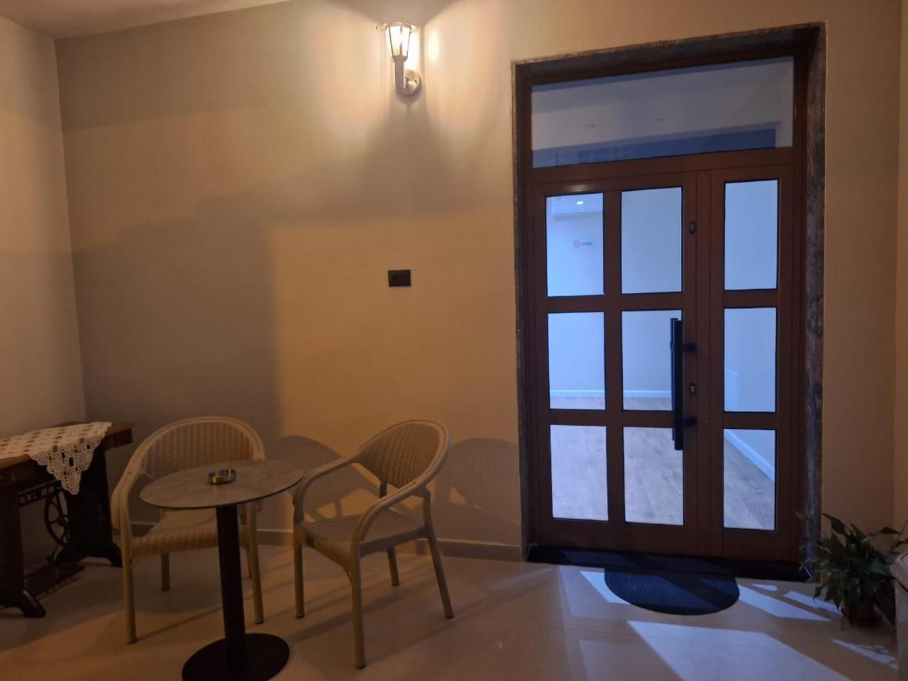 Vila Babe Vlorë Buitenkant foto